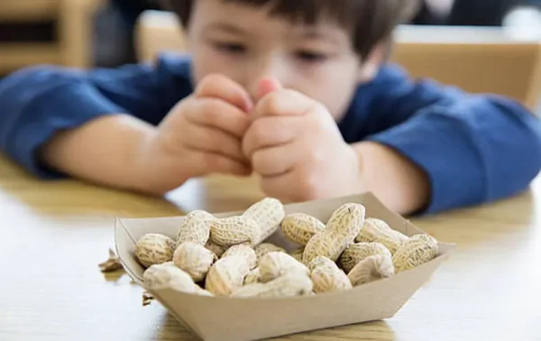 Çocuklar Kuruyemiş Tüketebilir mi